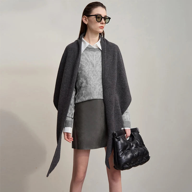 Elegant Knit Jacquard Pullover - Minimalist Winter Sweater for Women